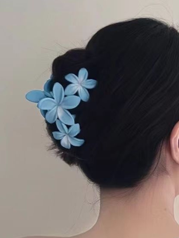 紫色のプルメリア フェミニンスタイル ヘアクリップ サメクリップ ヘアアクセサリー